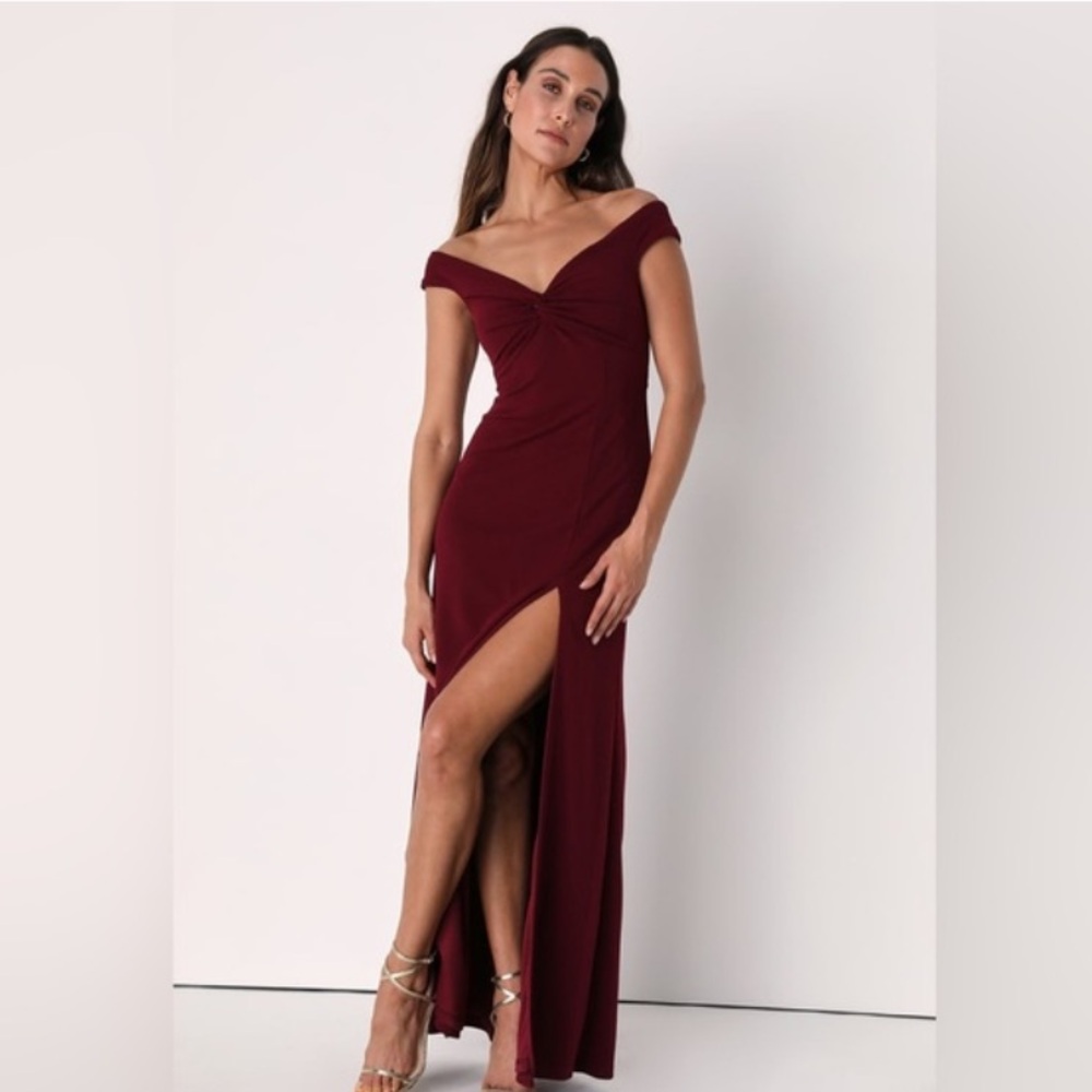Elegant Off-Shoulder Burgundy Dress